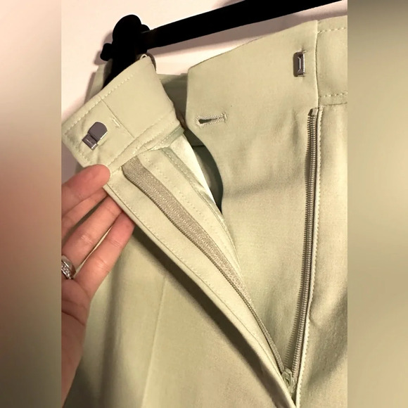 NWT Salvatore Ferragamo Women’s Cropped Pants Mint Green Size 42 (6 or 8) - Picture 10 of 14